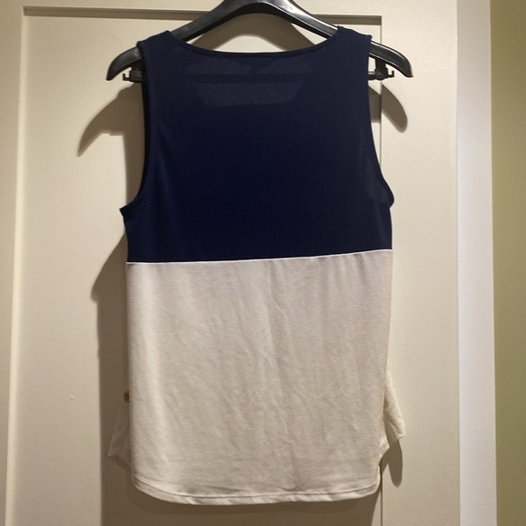 RW&Co sleeveless top. Size M - Picture 6 of 6